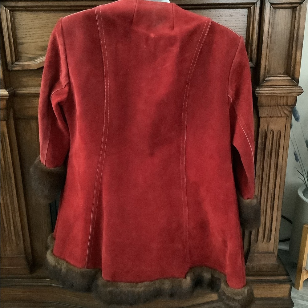 VINTAGE SUEDE COAT - Picture 2 of 5